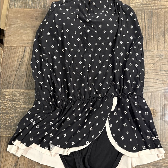 Black and White Patterned Dress - Picture 1 of 1